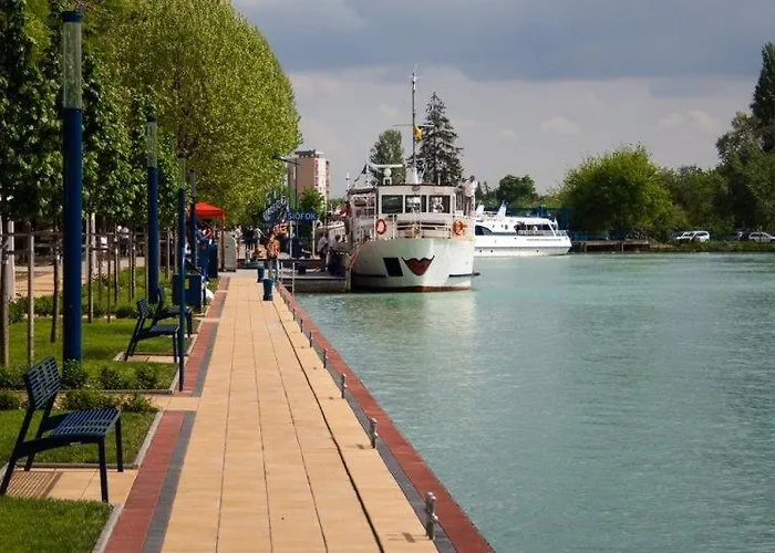 Mariella וילה שיופוק